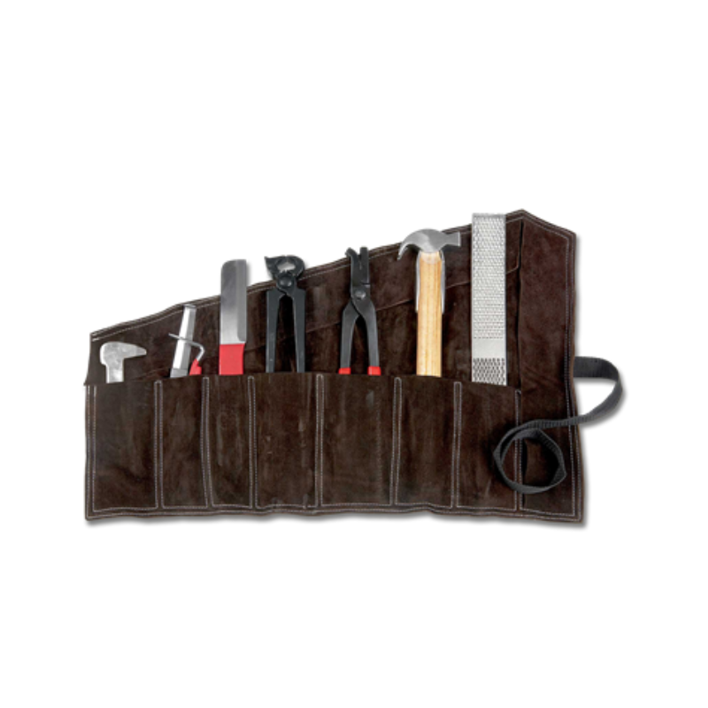set met materiaal voor hoefsmid